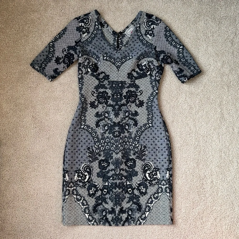 Yoana Baraschi Fleuris Lace Anthropologie Sheath Dress Bodycon Navy Blue Size 0